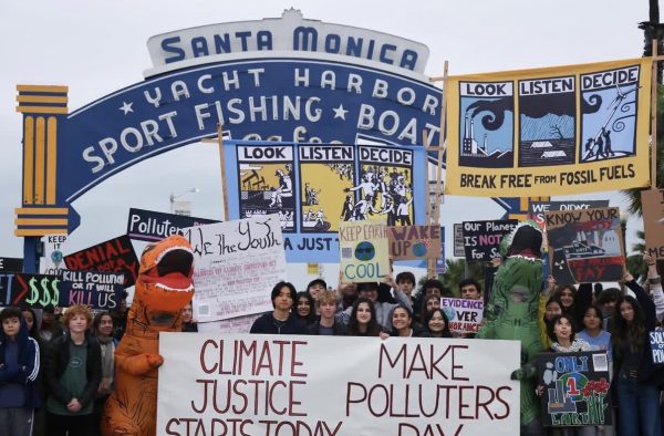 Pali, Samohi Student Activists Seek to ‘Make Polluters Pay’